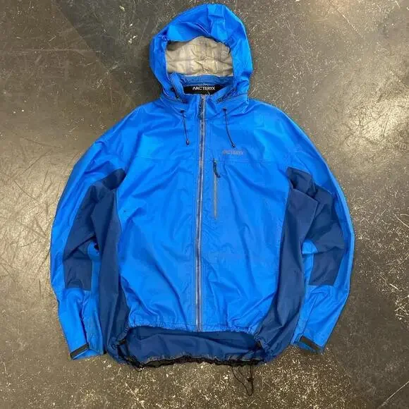 Vintage Blue Arc’teryx Shell Jacket - Picture 1 of 8